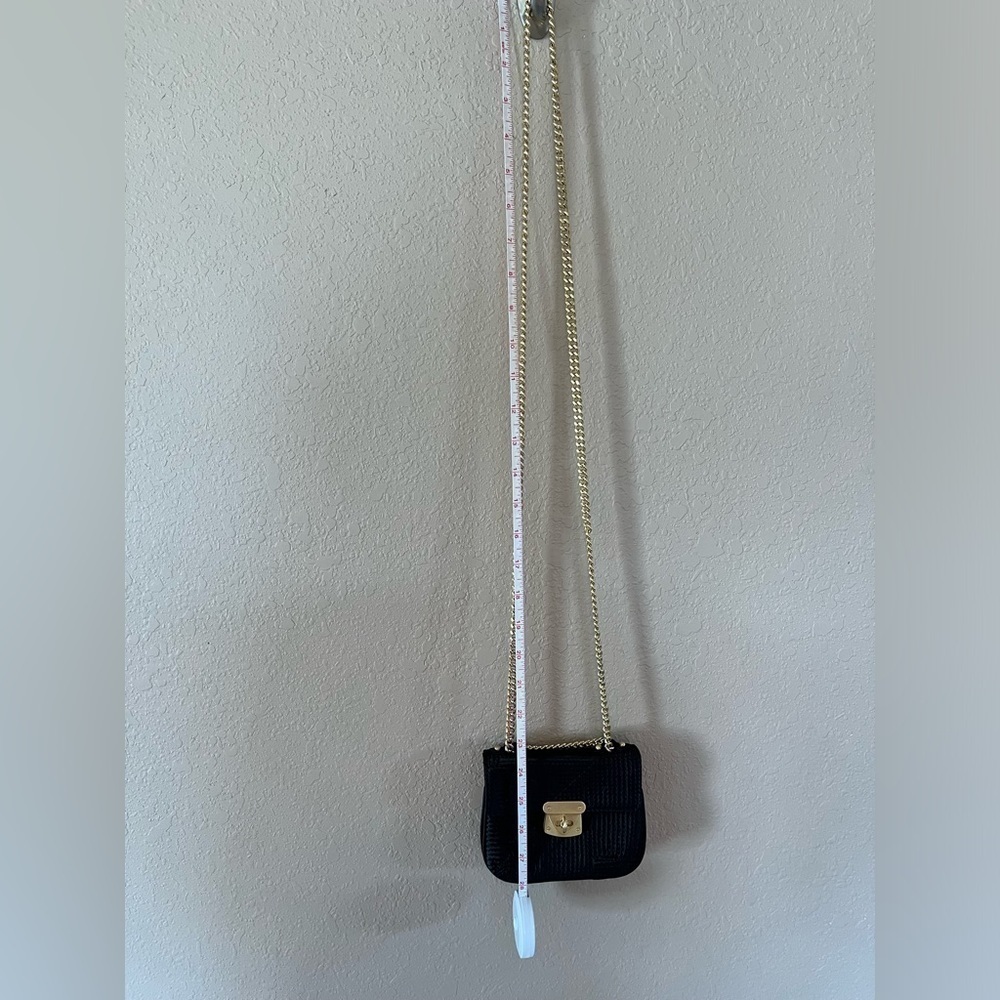 Talbots Black Purse w/Pink Interior-Width 5.75”-Depth 4.5”- Chain 23 1/2” NEW - Picture 5 of 8